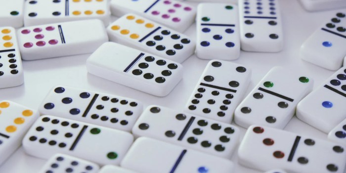 Domino judi dominoes dominó bermain alasan preescolar libur malah boros lebaran freeimages consequences decisions burbujitas