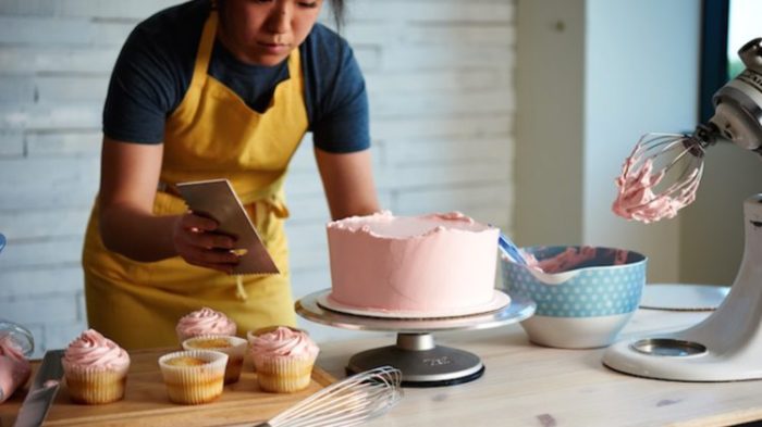 Cake business start azmanov veena