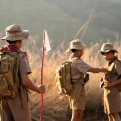 Anggota pramuka dilatih untuk selalu
